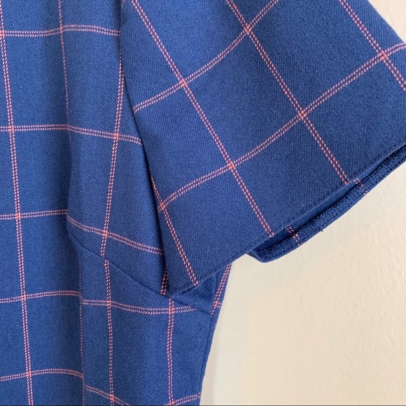 Romeo + Juliet Couture Plaid Crop Top Navy Medium - Picture 5 of 7